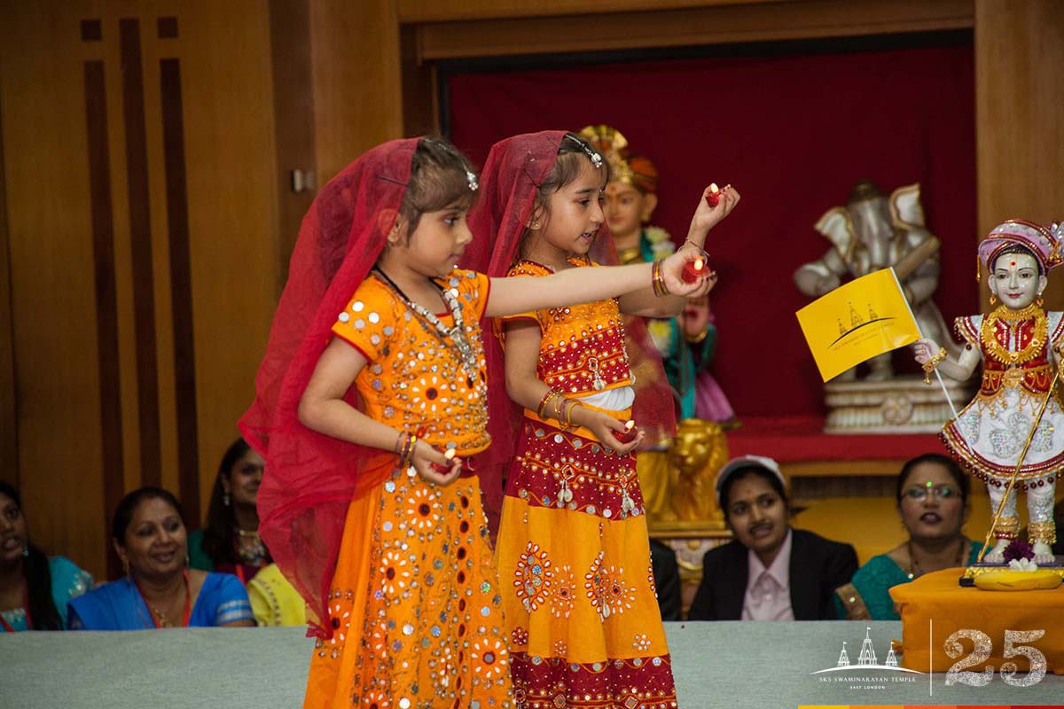 ©1987-2017 SKS Swaminarayan Temple East London